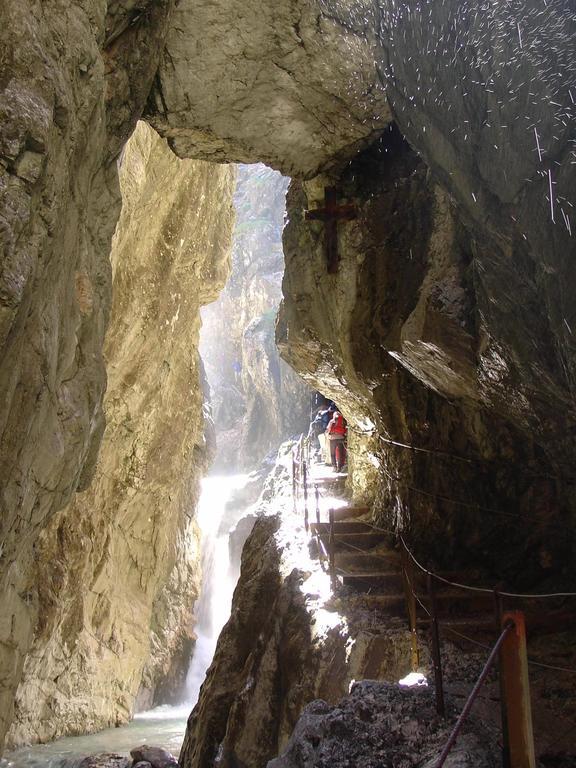 Ferienwohnungen Zugspitze ไกรน์เนา ภายนอก รูปภาพ